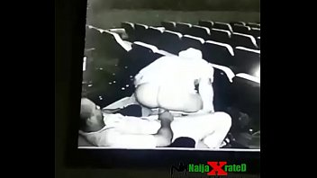 sex ma cinema femme au avec Pervert busty massage