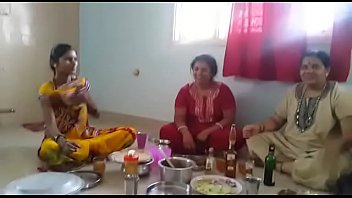 45yr sex tamil blouse boob saree village aunty videos Midlget woman fucks hard by black