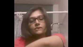 webcam indian nude Mom unsicurd her son