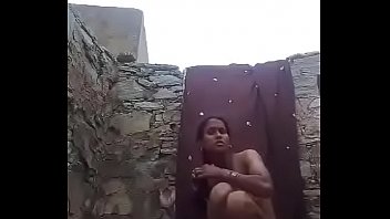 girl bath small hidden Oiled tribbing for orgasm